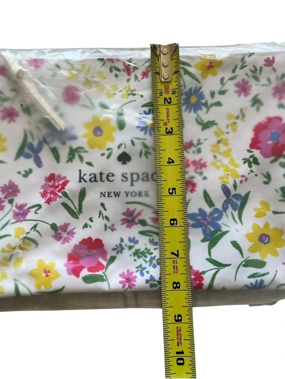 Kate spade New York floral cosmetic pouch zipper top clutch travel case